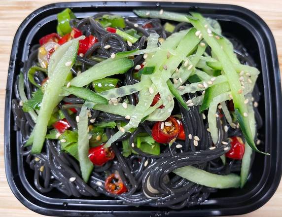 Szechuan-Style Soba 酸辣蕨根粉